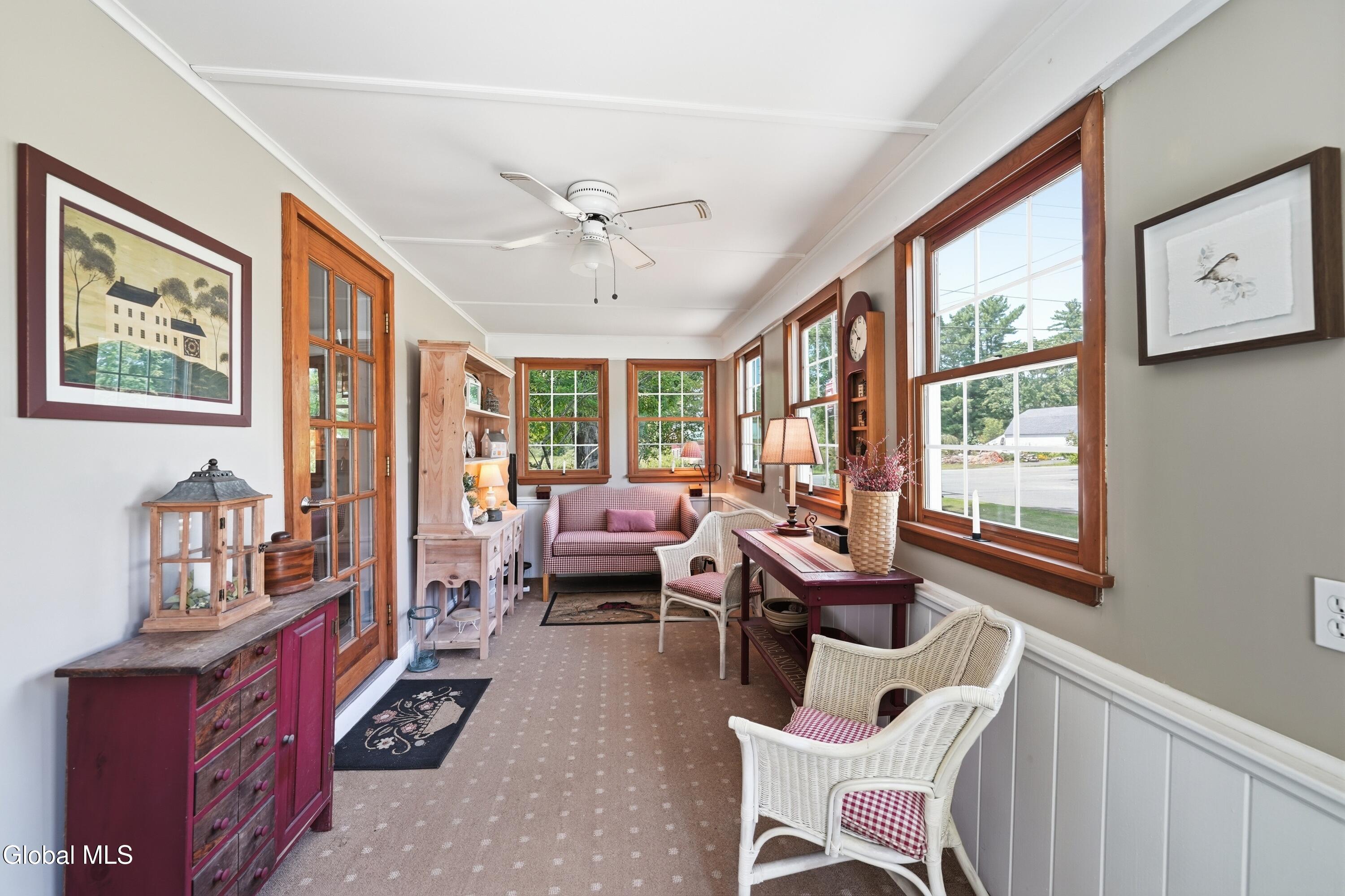 6 Campbell Road Melrose, NY 12121 - Photo 10 of 44 DSC08205