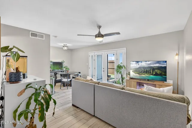 $215,000 | 6017 West Golden Lane, Glendale, AZ 85302