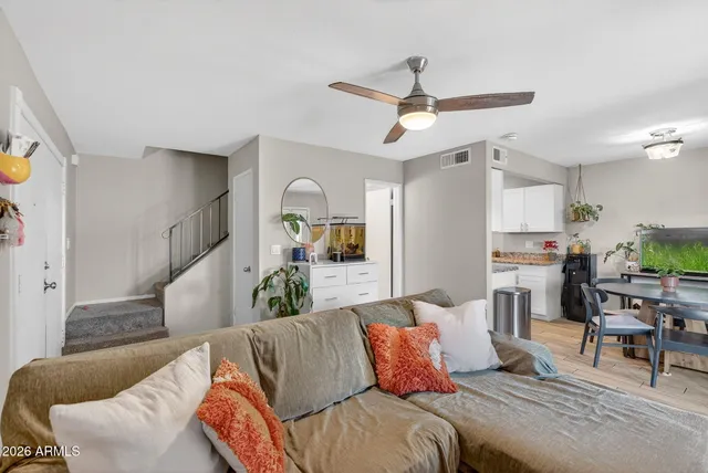 $215,000 | 6017 West Golden Lane, Glendale, AZ 85302