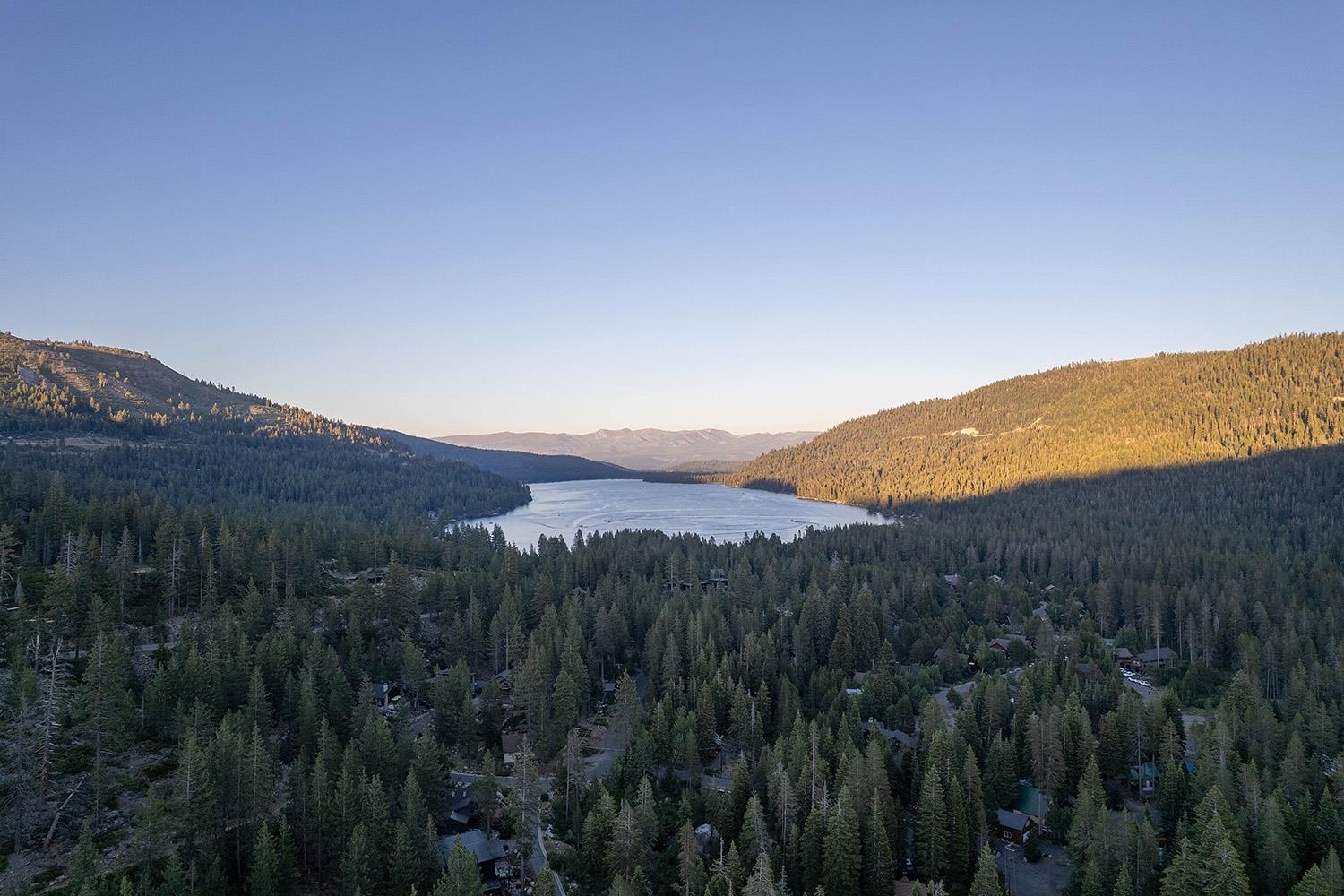 10535 Washoe Road Truckee, CA 96161 - Photo 18 of 21 Gallery Image 18