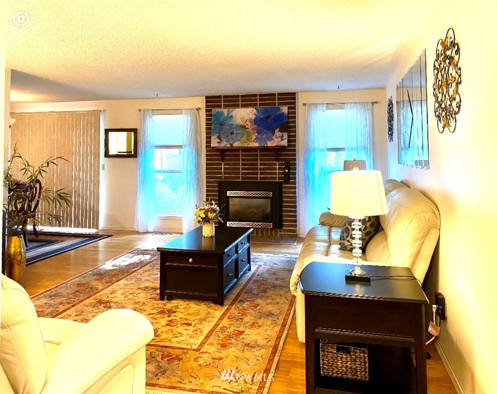 18431 129th Place Southeast Renton, WA 98058 - Photo 10 of 13 Gallery Image 10