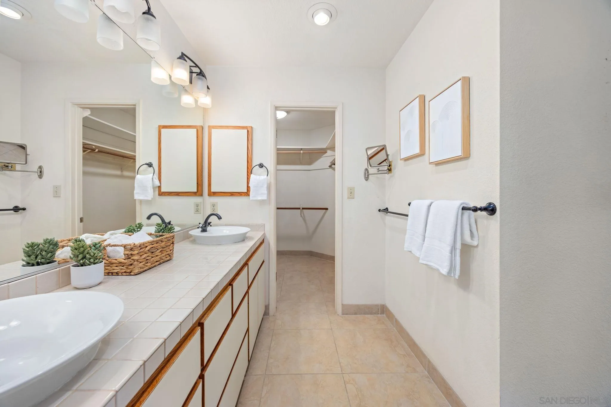 661 Union Street Encinitas, CA 92024 - Photo 14 of 60
