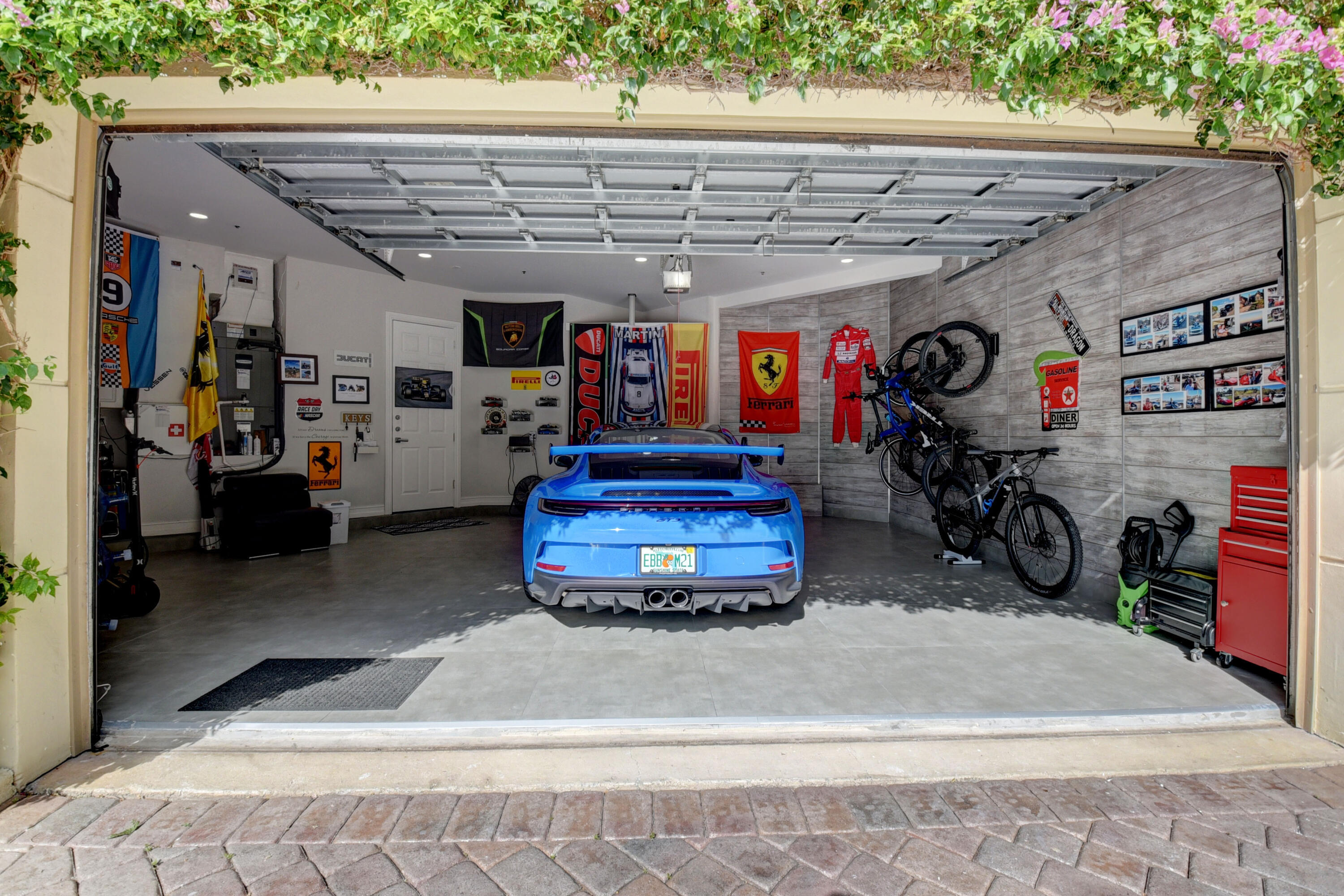 921 Osceola Drive, Unit 4 Boca Raton, FL 33432 - Photo 12 of 46 a view of garage