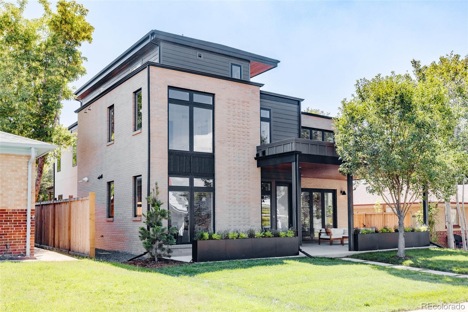 2136 Perry Street Denver, CO 80212 - Photo 2 of 40