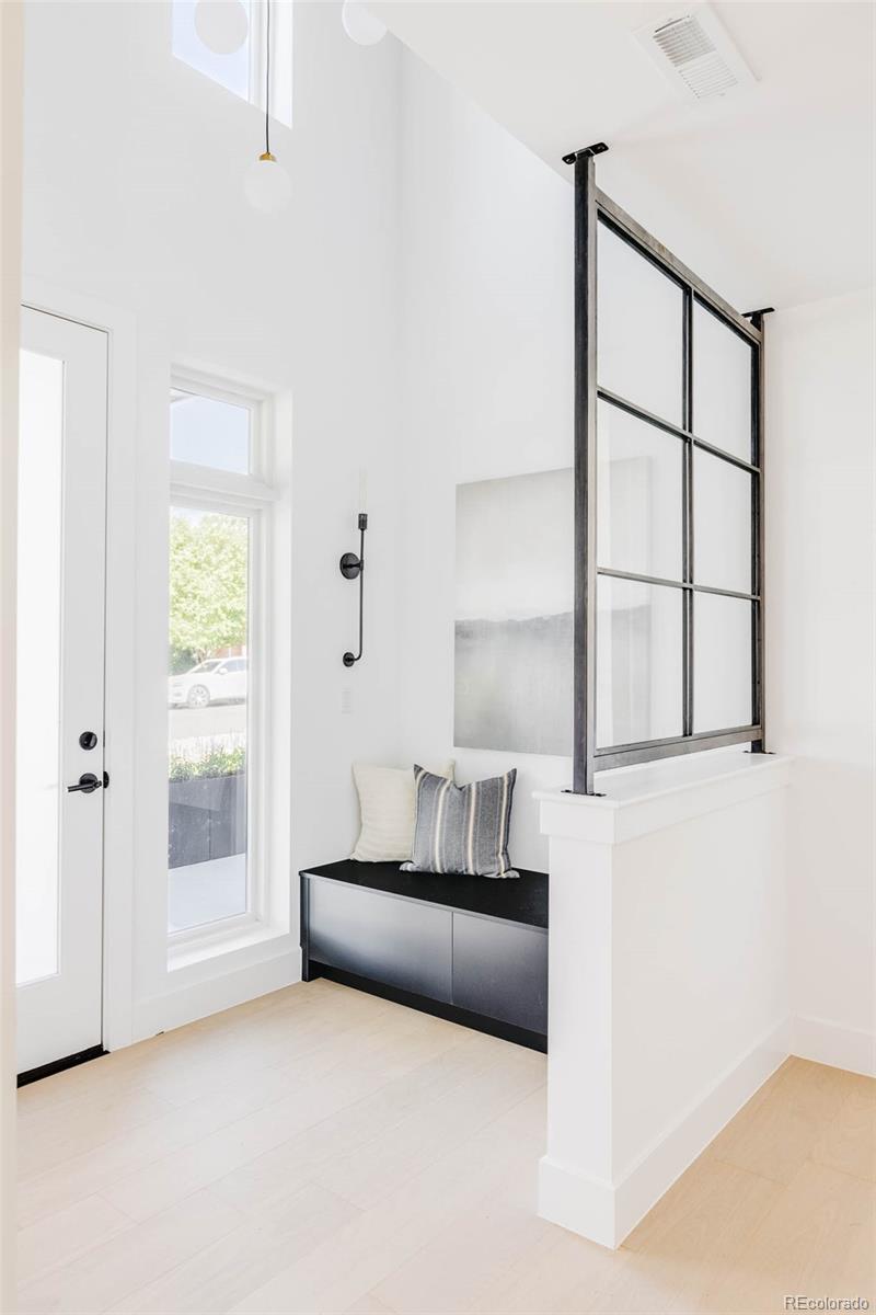 2136 Perry Street Denver, CO 80212 - Photo 3 of 40