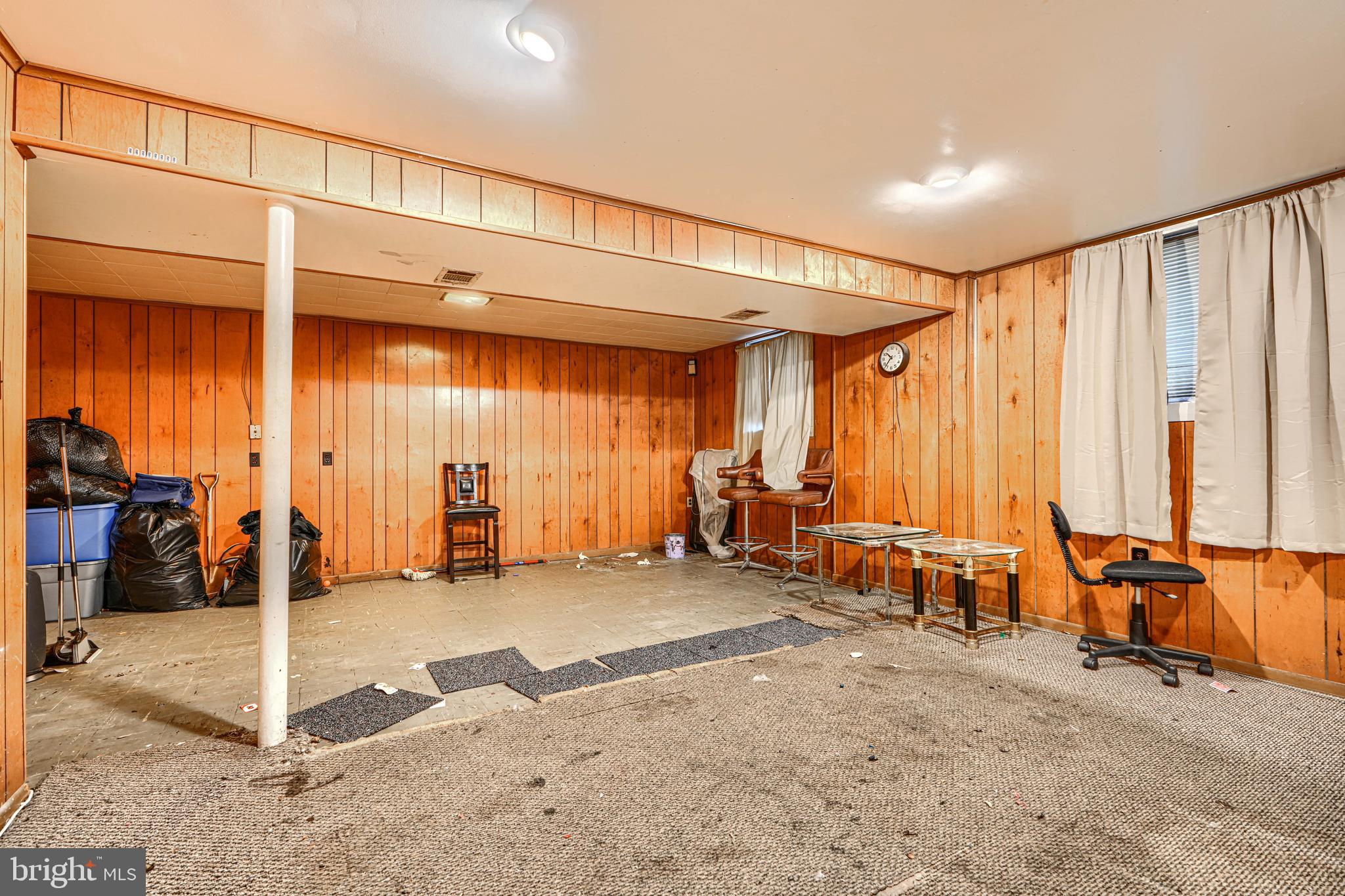 6908 Drylog Street Capitol Heights, MD 20743 - Photo 26 of 38 a view of a room with gym equipment