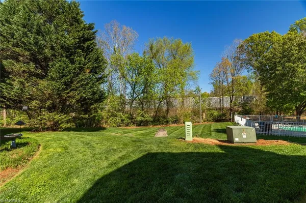 $219,000 | 7104 Riverview Knoll Court, Clemmons, NC 27012