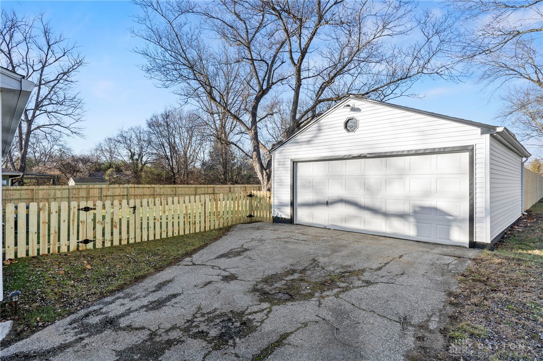 2942 Lantz Road Beavercreek, OH 45434 - Photo 23 of 34
