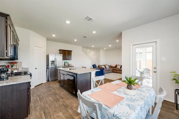 $1,800 | 216 Skipping Stone Lane, San Marcos, TX 78666