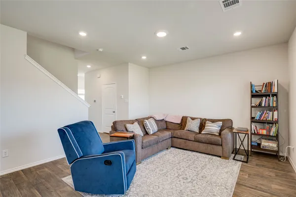 $1,800 | 216 Skipping Stone Lane, San Marcos, TX 78666