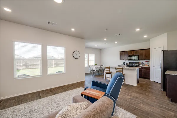 $1,800 | 216 Skipping Stone Lane, San Marcos, TX 78666