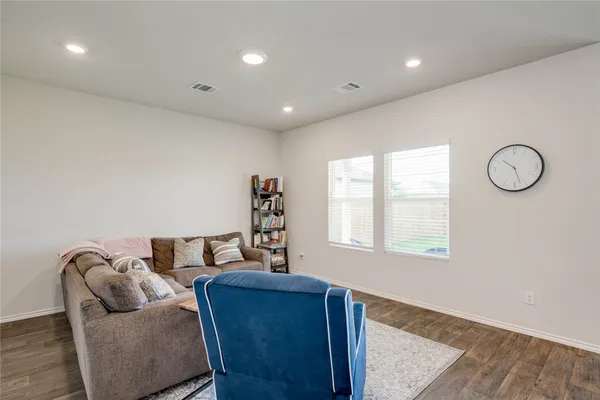 $1,800 | 216 Skipping Stone Lane, San Marcos, TX 78666