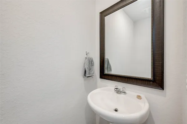 $1,800 | 216 Skipping Stone Lane, San Marcos, TX 78666