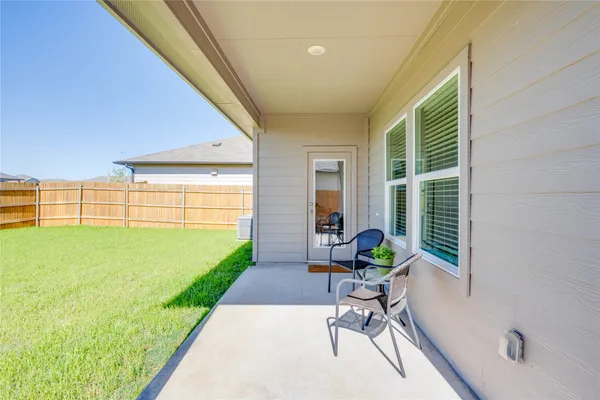 $1,800 | 216 Skipping Stone Lane, San Marcos, TX 78666