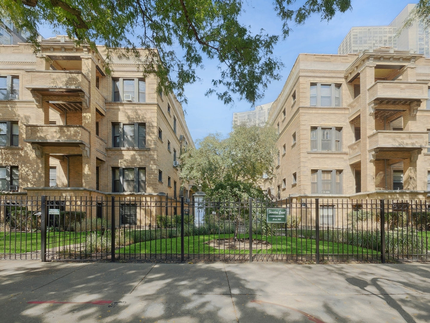 720 West Sheridan Road, Unit 1S Chicago, IL 60613 - Photo 1 of 17