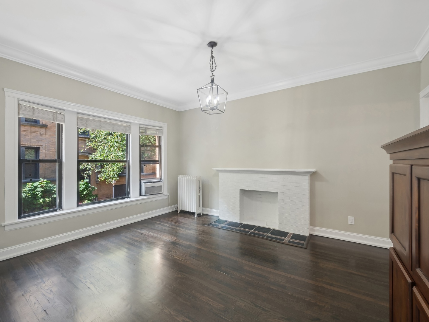 720 West Sheridan Road, Unit 1S Chicago, IL 60613 - Photo 3 of 17