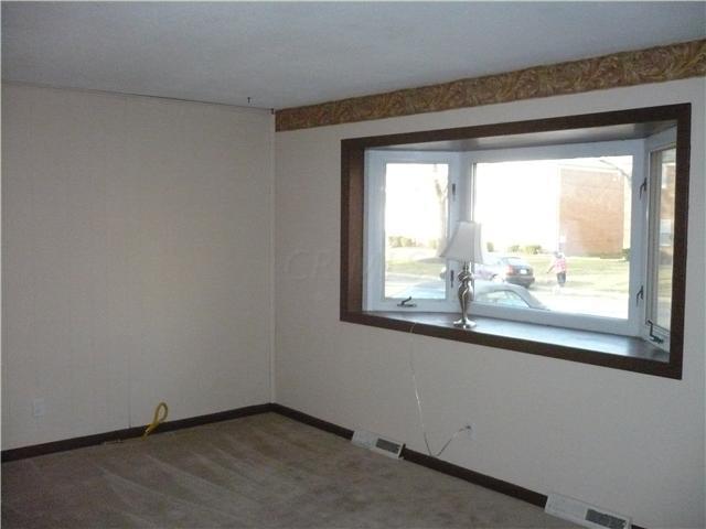1063 Loring Road Columbus, OH 43224 - Photo 3 of 12 Gallery Image 3