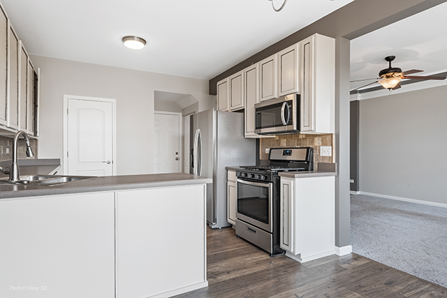 25004 Clare Circle Manhattan, IL 60442 - Photo 7 of 19