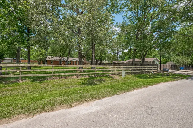 $399,000 | 23227 Albert Drive, Porter, TX 77365