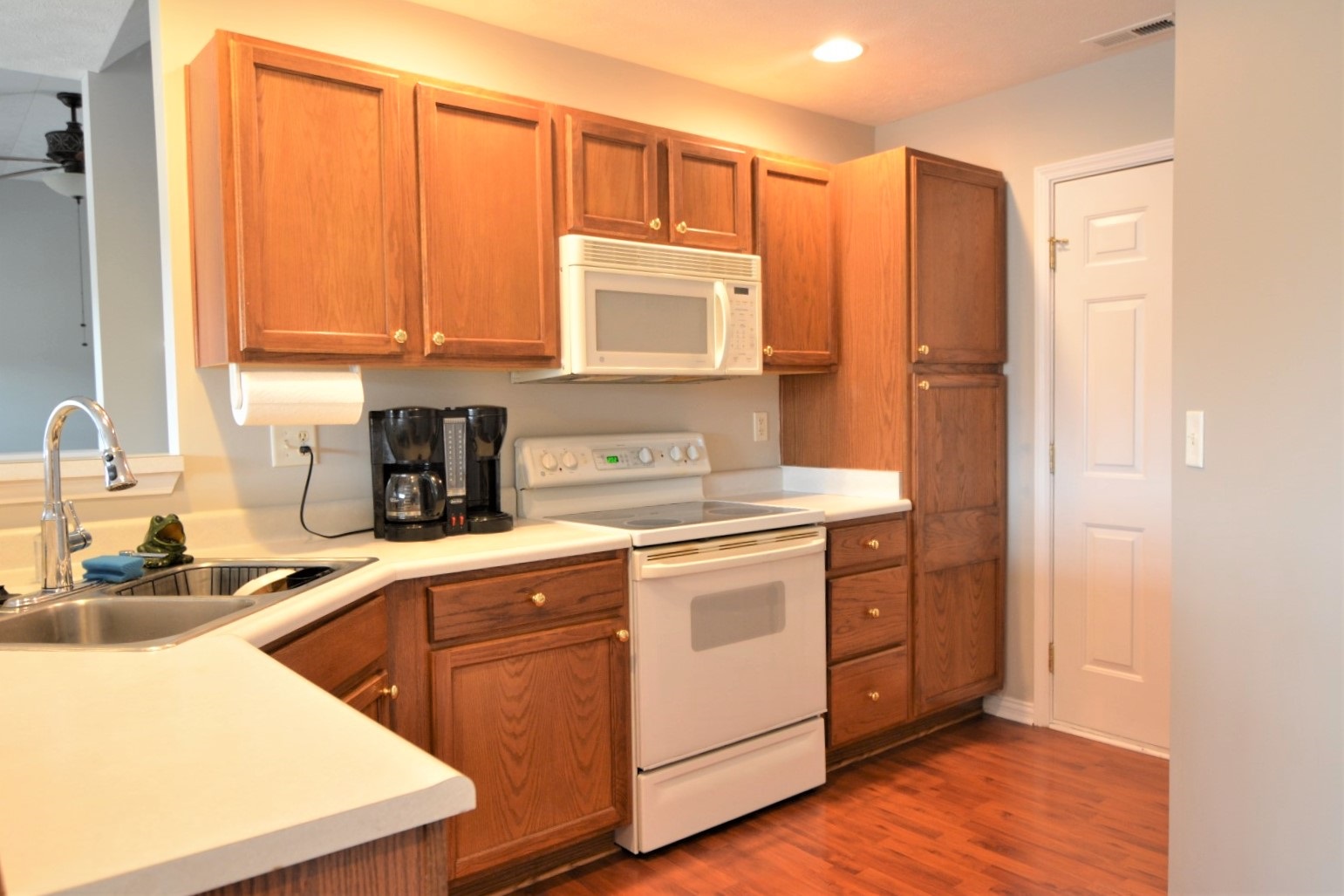 9909 Chatteris Road Evansville, IN 47725 - Photo 3 of 16 Gallery Image 3