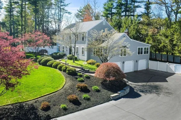 $1,170,000 | 14 Lancelot Lane, Mansfield, MA 02048