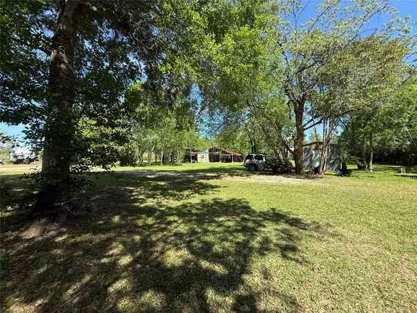 $480,000 | 155 County Road 133, Alvin, TX 77511