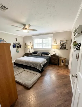 $480,000 | 155 County Road 133, Alvin, TX 77511
