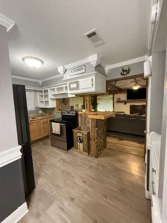 $480,000 | 155 County Road 133, Alvin, TX 77511