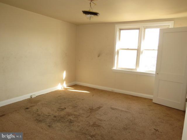 7313 Drexel Road Philadelphia, PA 19151 - Photo 11 of 15