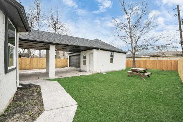 $379,999 | 1313 Avenue G, South Houston, TX 77587