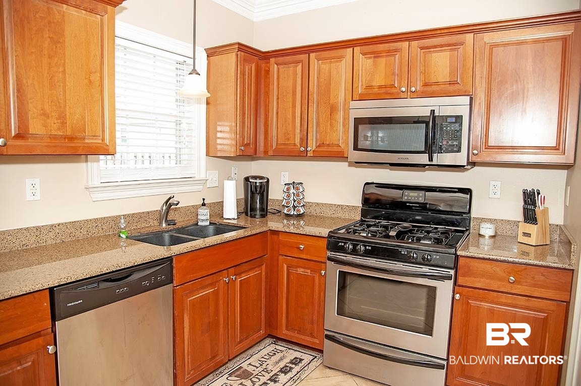 6580 Spaniel Drive Daphne, AL 36527 - Photo 19 of 34 Kitchen3