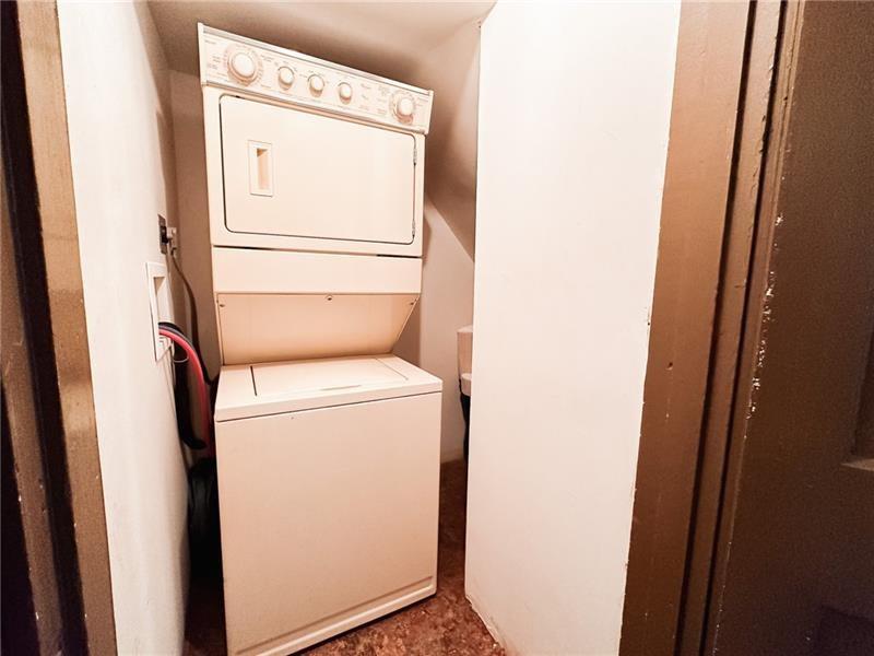 818 Beaver Road Ambridge, PA 15003 - Photo 22 of 36 Unit 2 LAUNDRY