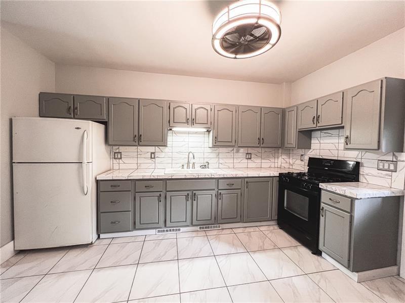818 Beaver Road Ambridge, PA 15003 - Photo 10 of 36 Unit 1 KITCH