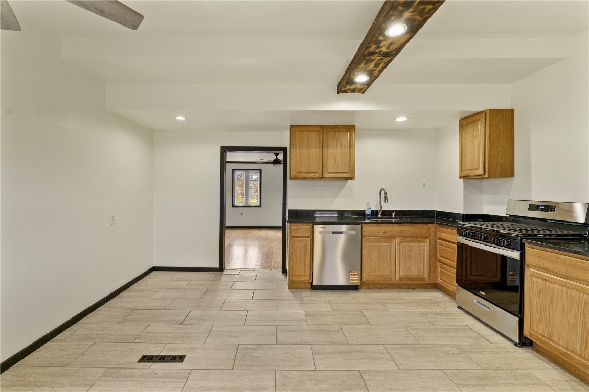 475 West River Road Nichols, NY 13812 - Photo 10 of 20