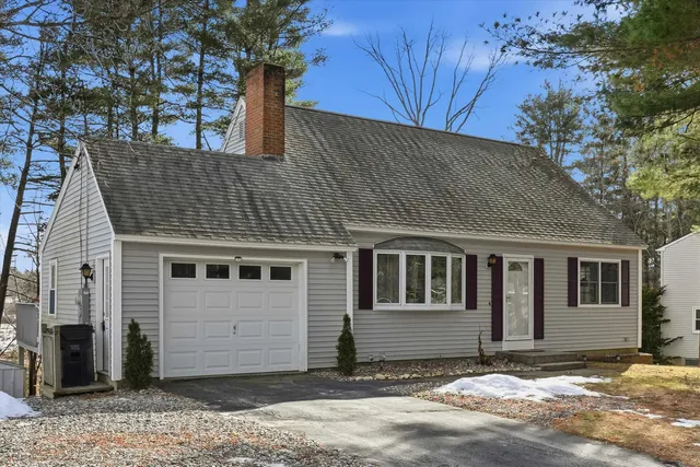 $584,000 | 151 Highland Street, Hudson, NH 03051