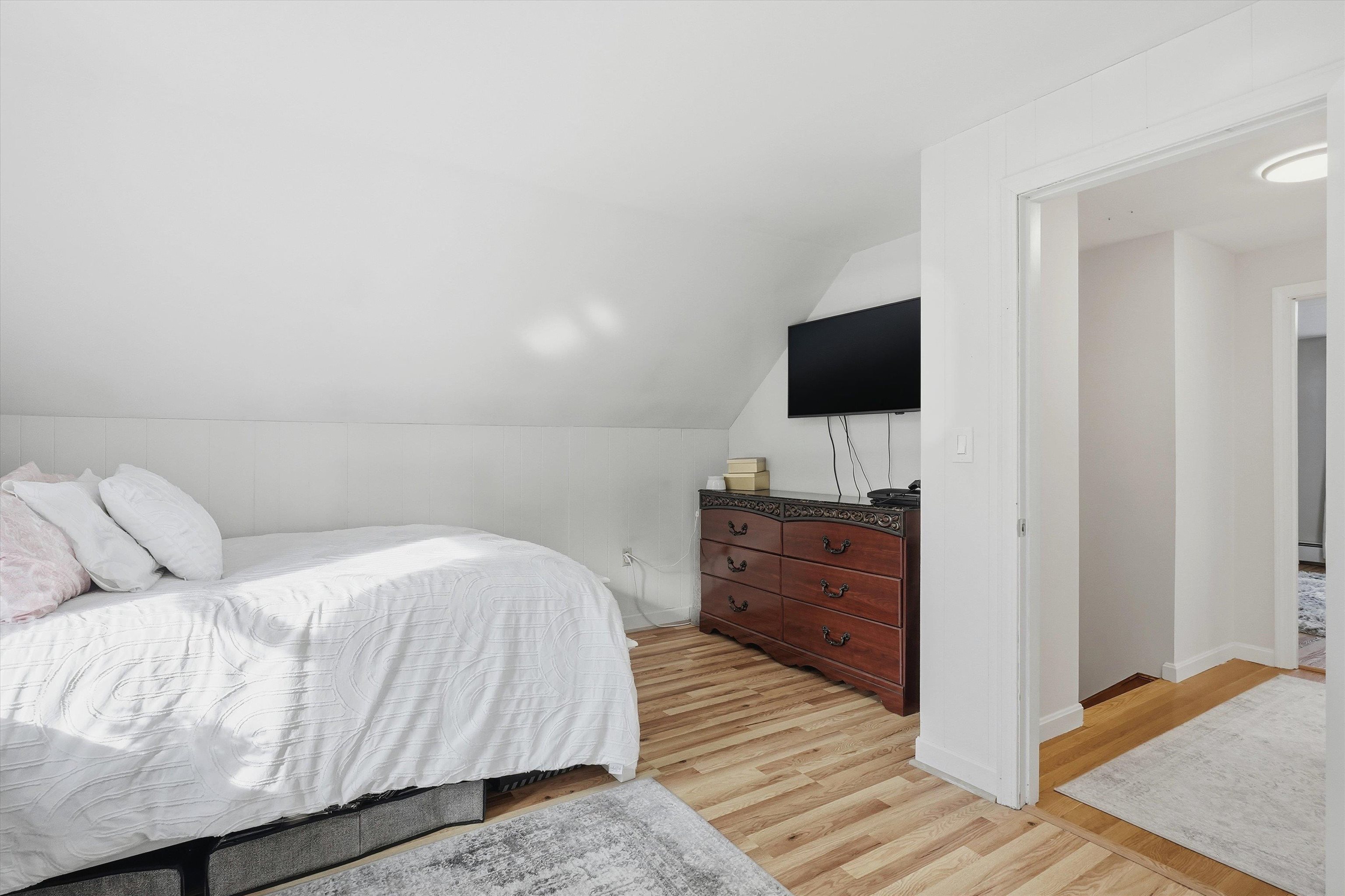 151 Highland Street Hudson, NH 03051 - Photo 19 of 42