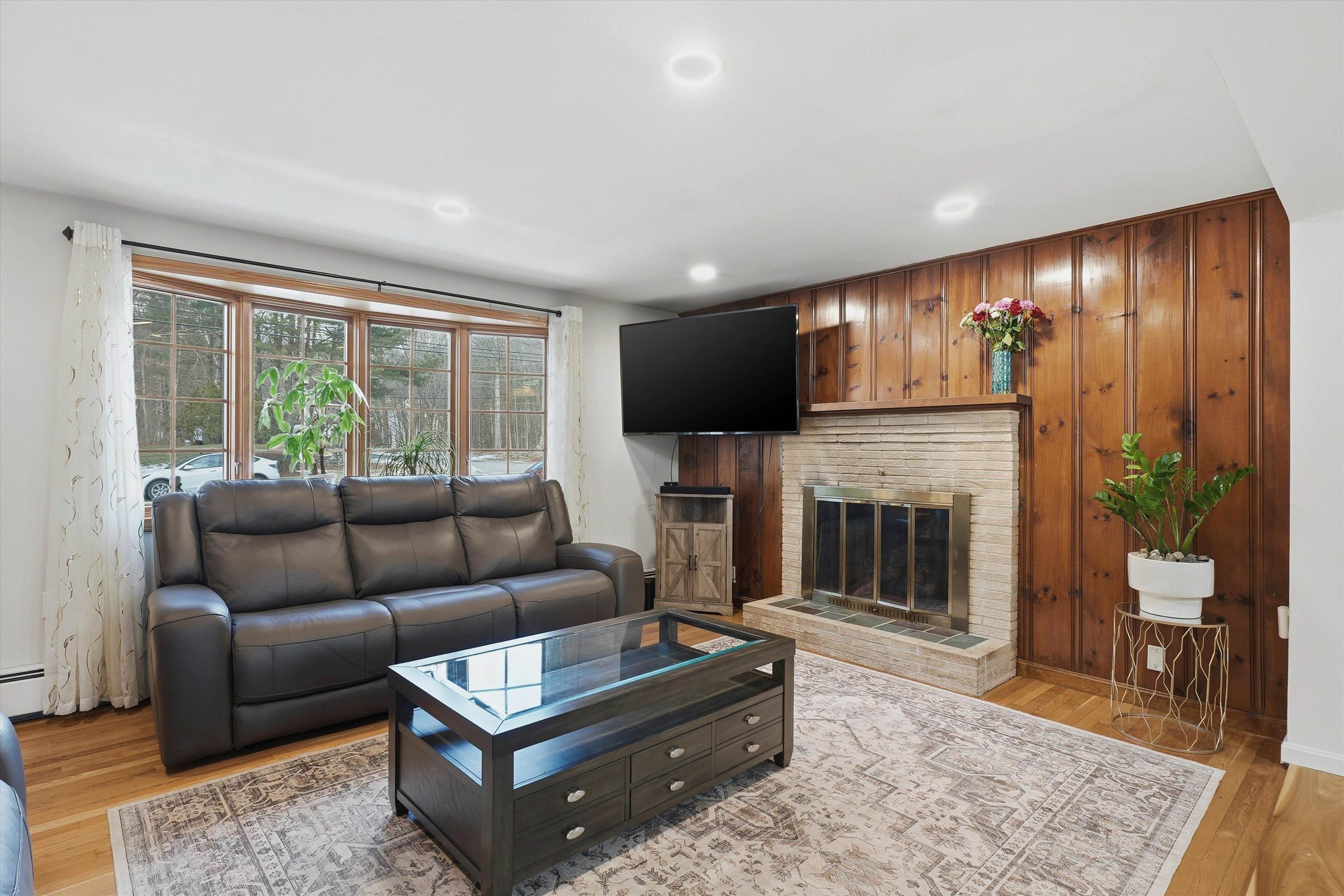 151 Highland Street Hudson, NH 03051 - Photo 8 of 42