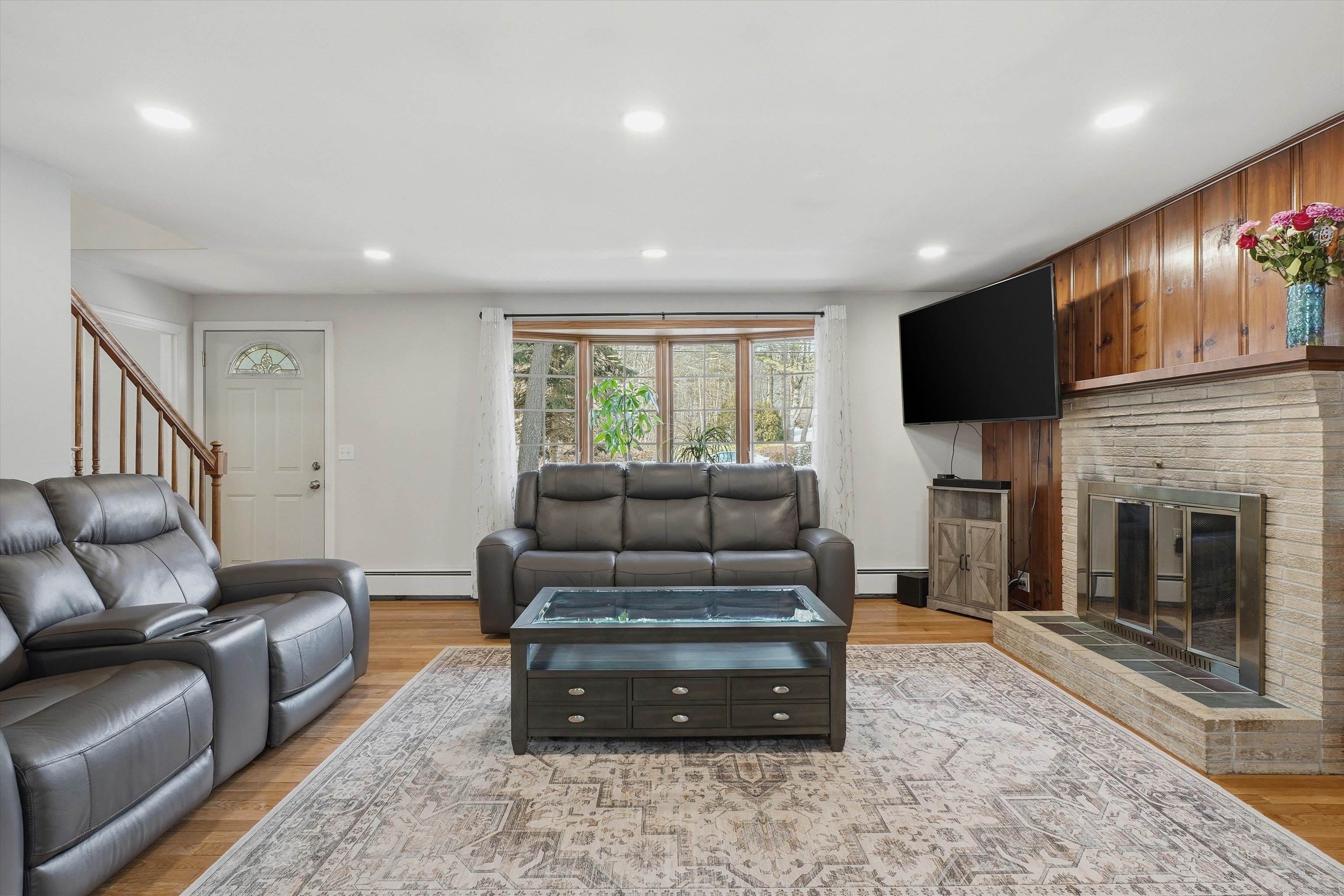 151 Highland Street Hudson, NH 03051 - Photo 10 of 42