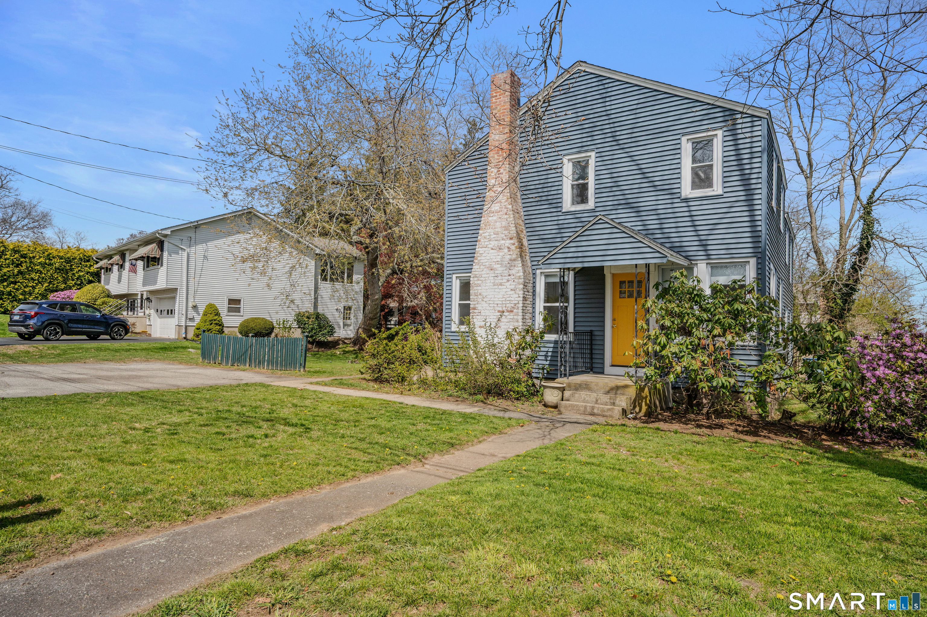 23 Ridgewood Avenue Waterford, CT 06385 - Photo 2 of 37