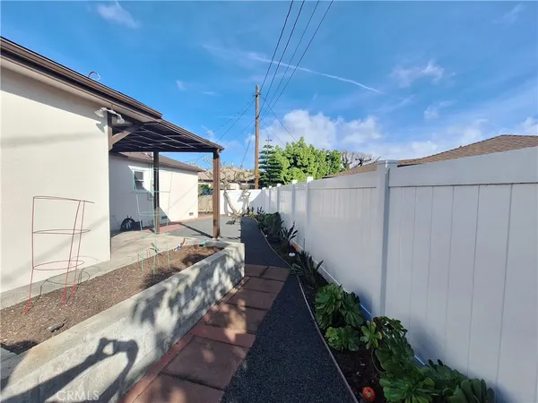 $5,150 | 5315 Etheldo Avenue, Culver City, CA 90230