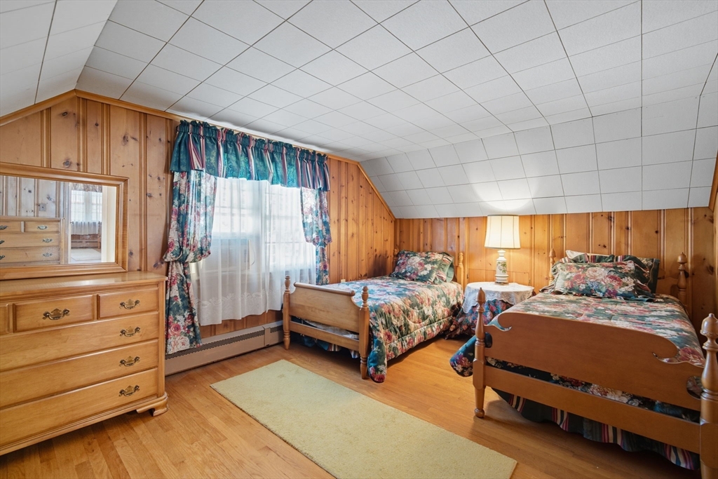 43 Greenleaf Avenue West Springfield, MA 01089 - Photo 19 of 37 a bedroom with bed and window