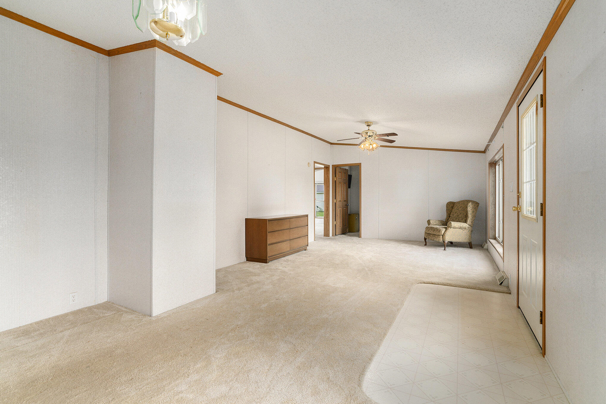 68386 Vistula Road White Pigeon, MI 49099 - Photo 6 of 18 Living Room