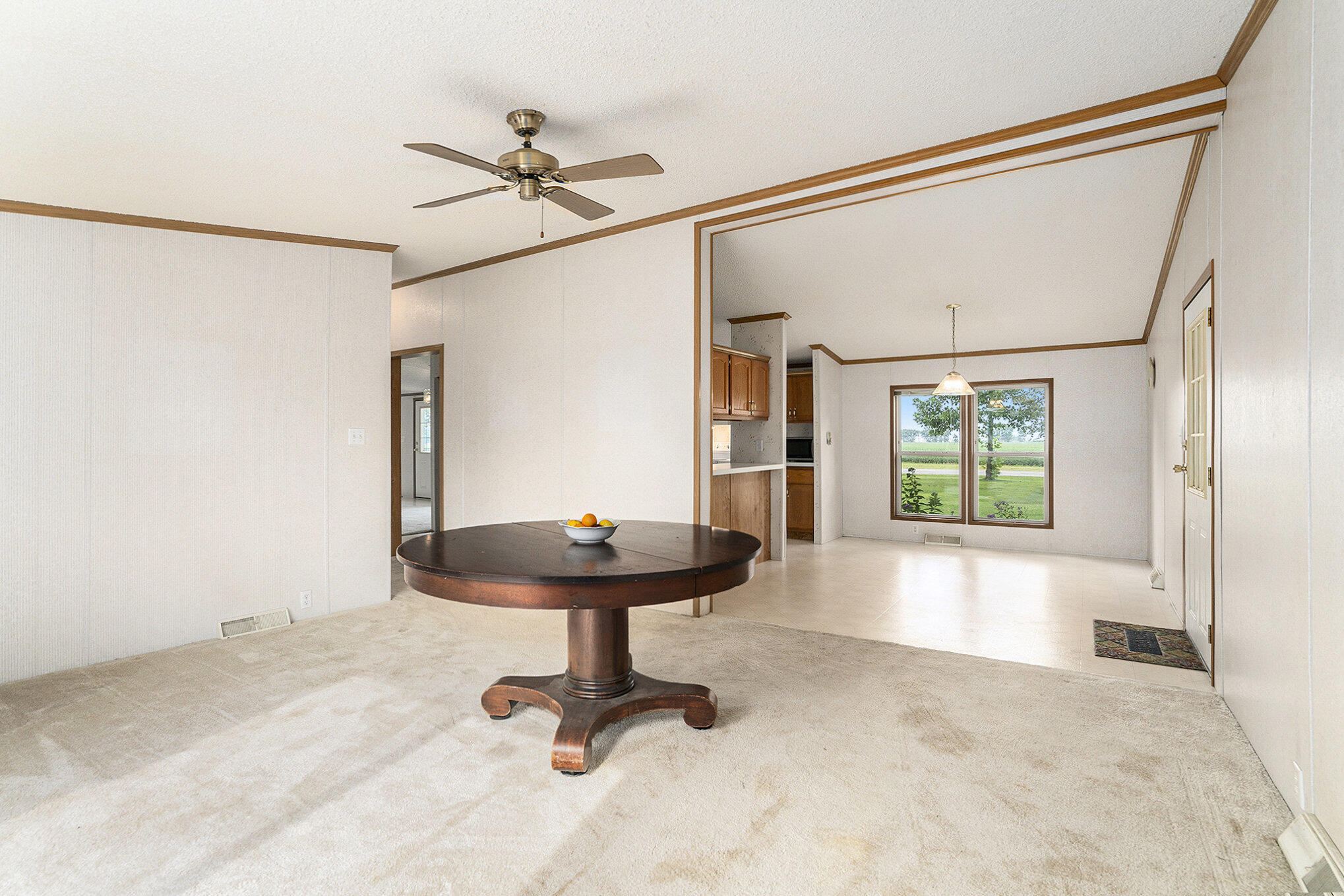 68386 Vistula Road White Pigeon, MI 49099 - Photo 9 of 18 Family Room Open to Dining Area