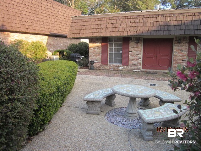 207 South Mobile Street, Unit 203 Fairhope, AL 36532 - Photo 4 of 5