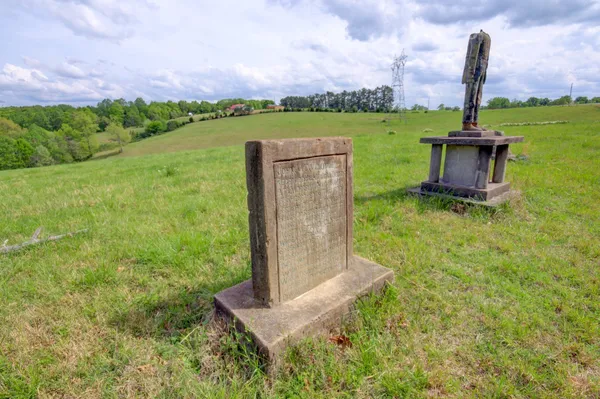 $650,000 | 3915 Oak Ridge Road, Palmyra, TN 37142