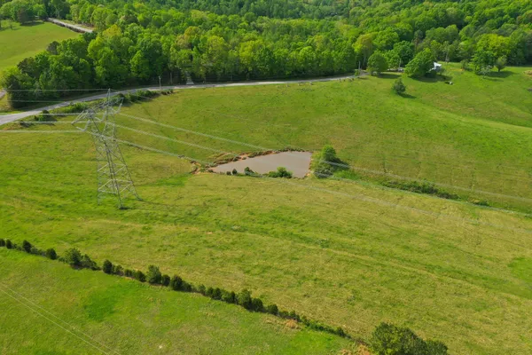 $650,000 | 3915 Oak Ridge Road, Palmyra, TN 37142