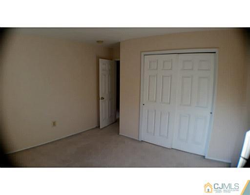 28 Sycamore Road Middlesex, NJ 08846 - Photo 10 of 15 Gallery Image 10