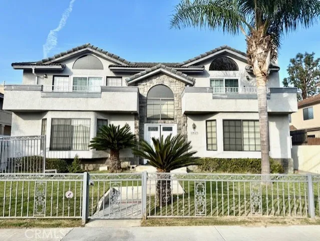 $4,800 | 11423 216th Street, Lakewood, CA 90715