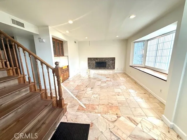 $4,800 | 11423 216th Street, Lakewood, CA 90715