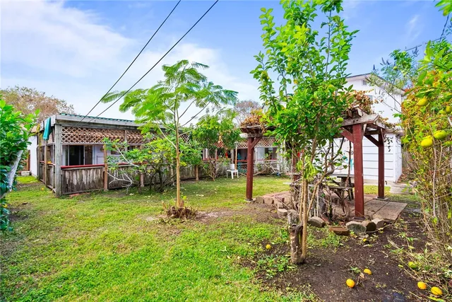 $325,000 | 518 Dolphin Place, Corpus Christi, TX 78411